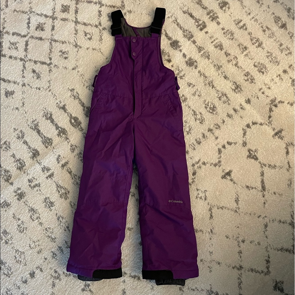 Columbia. Great Ski/snow bib. Girl Size 6/6X. Color purple.